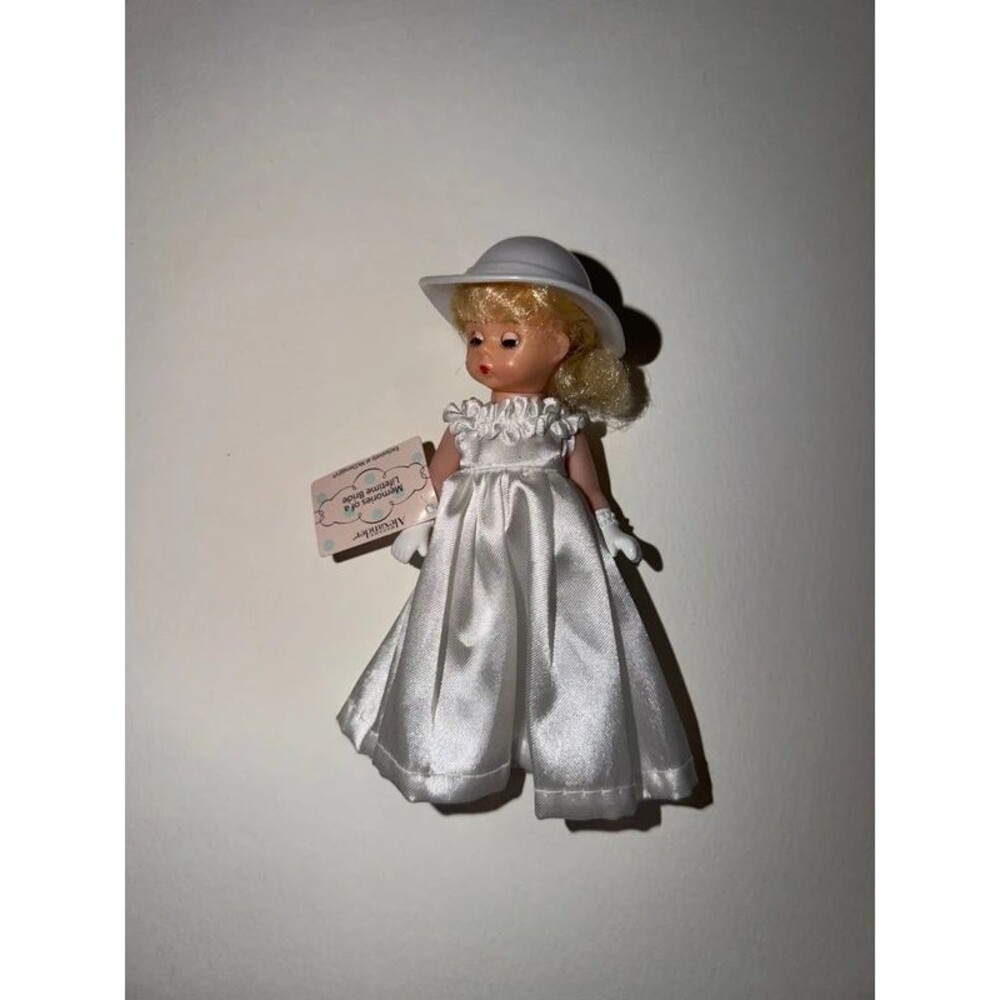 Madame Alexander 5 inch tall